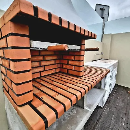 Βίλα Com Piscina *