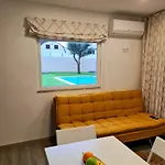 Villa Com Piscina