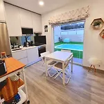 Com Piscina Villa