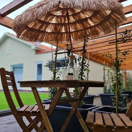 فيلة Com Piscina