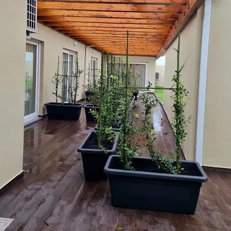 Com Piscina Villa *