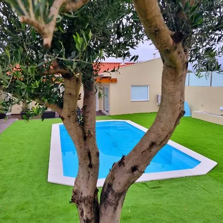 Com Piscina *